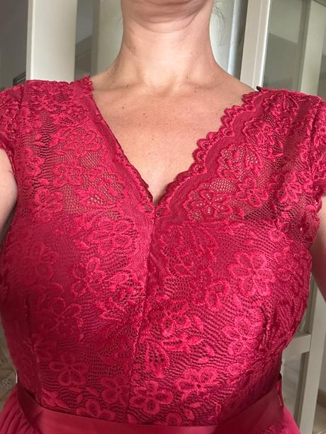 Slávnostne šaty, m