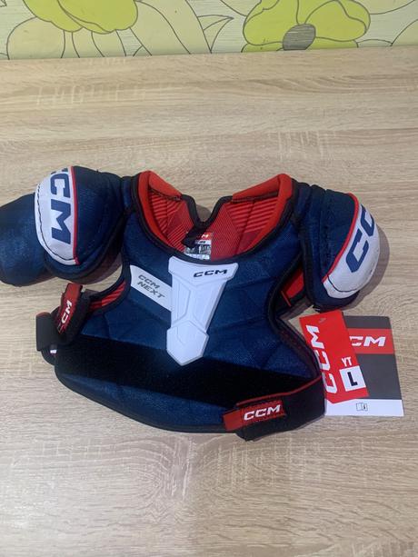 Hokejoví chránič, ccm,l