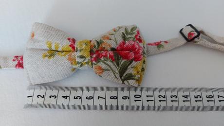 Kvetové traky a motýlik pre chlapca, 