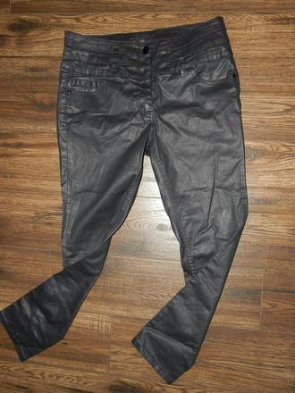 Definitions kvalitné koženkové gate, xl