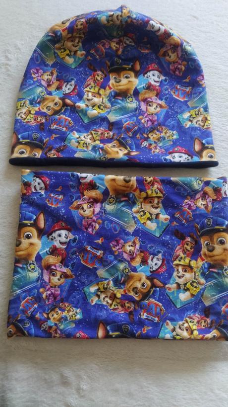 Suprava čiapka a nákrčník, 104