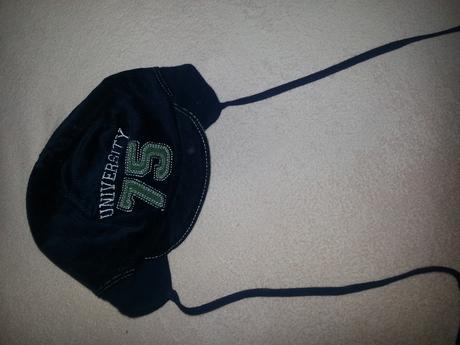 Super mencestrova ciapka so siltikom vyborny stav, 74