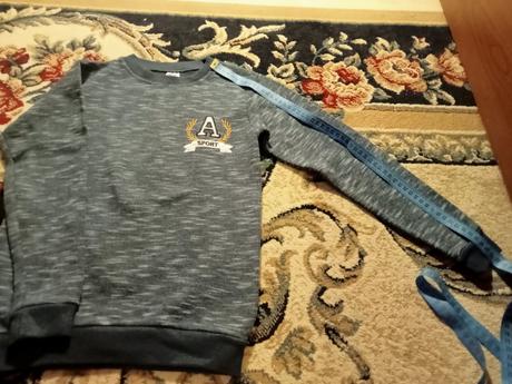 Mikina pulovrík, 152