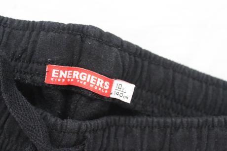 Čierne tepláky, 140