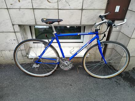 Bicykel author stratos, author,28