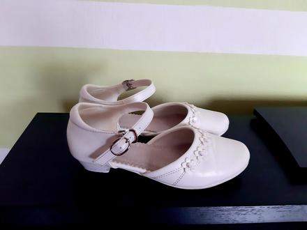 Sandalky na 1. sväté prijímanie, 34