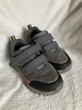 Turisticke topanky s postovnym, 32