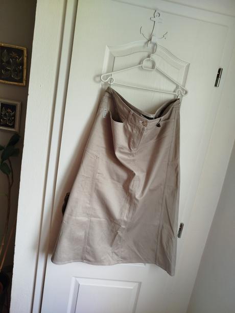 Armani sukňa midi42/44, armani,xl