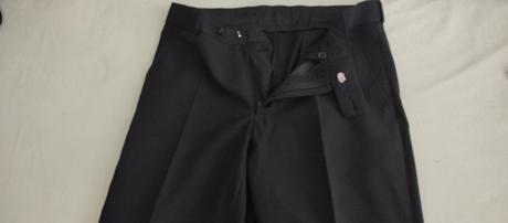 Spolocenske nohavice, 44