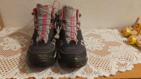 Turistické nepremokavé topánky, quechua,35