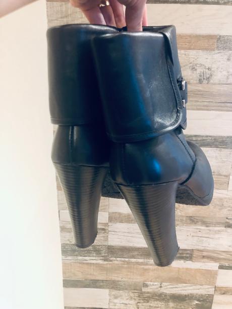 Čižmičky, baťa,40