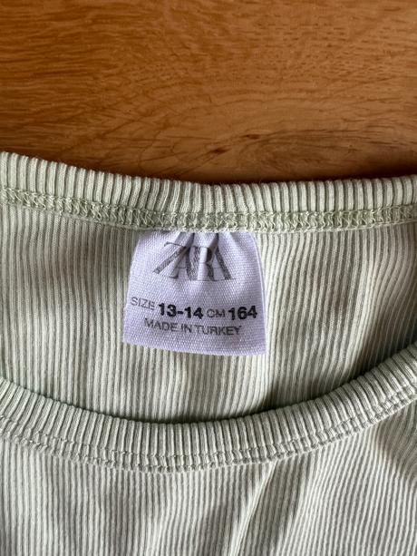 Dievcenske tricko- croptop, zara,164