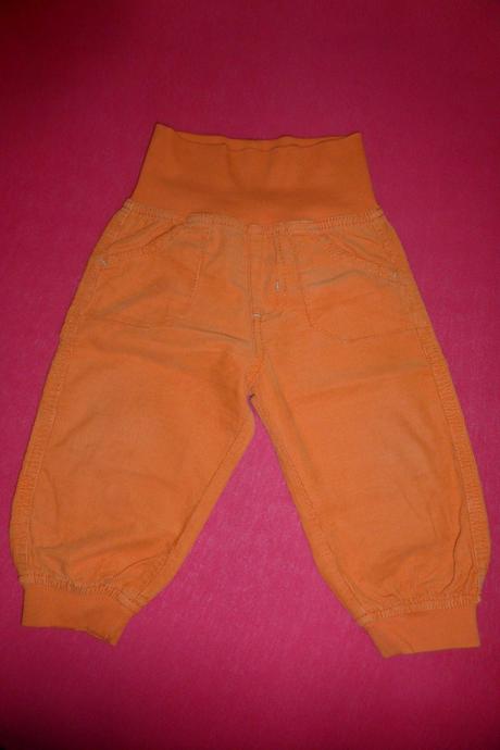 Menčestrové nohavice, lupilu,74