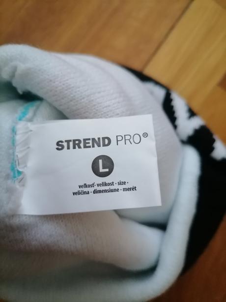 Čiapka s led svetlom-1x nosená - top stav, l