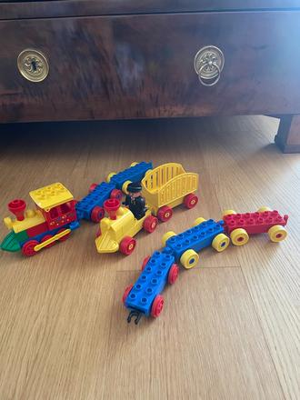 Lego duplo rušne a vagony, 