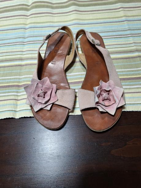 Sandálky, 38