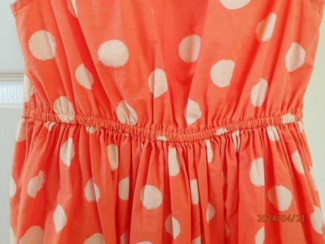 Krásne šatky kiabi, 134