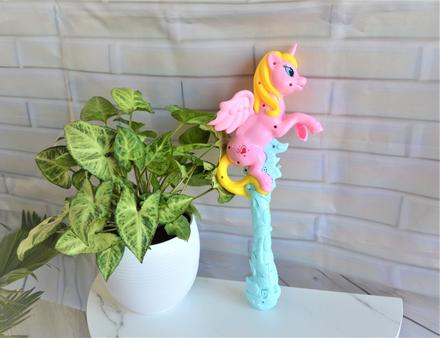 Palička na hranie-unicorn, 