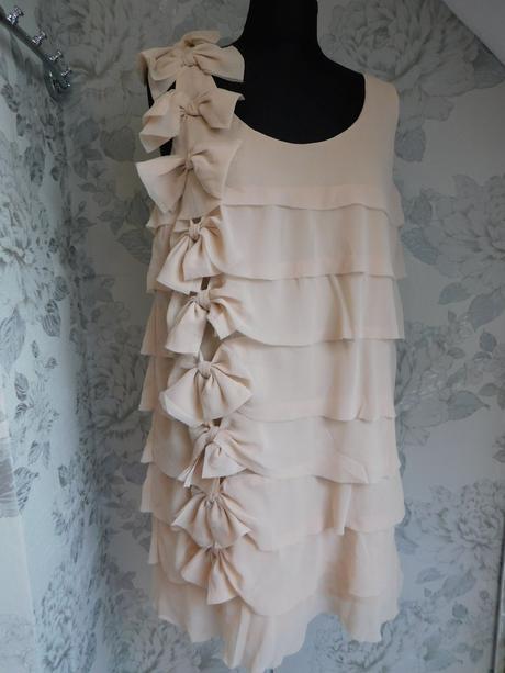 Pekne trendy volanikove šaty, h&m,38