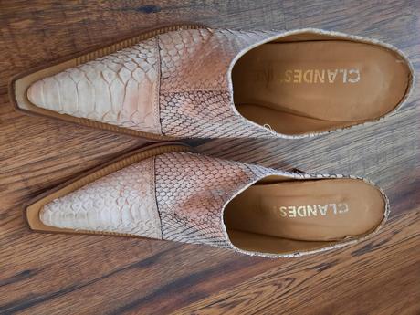 Zaujímavé kožené topánky, 39