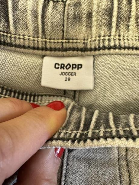 Rifľové kraťasy zn cropp, 28