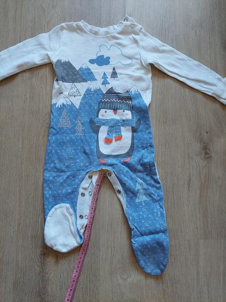 Pyzamko-overal so zimnym motivom 6-9mes., f&f,74