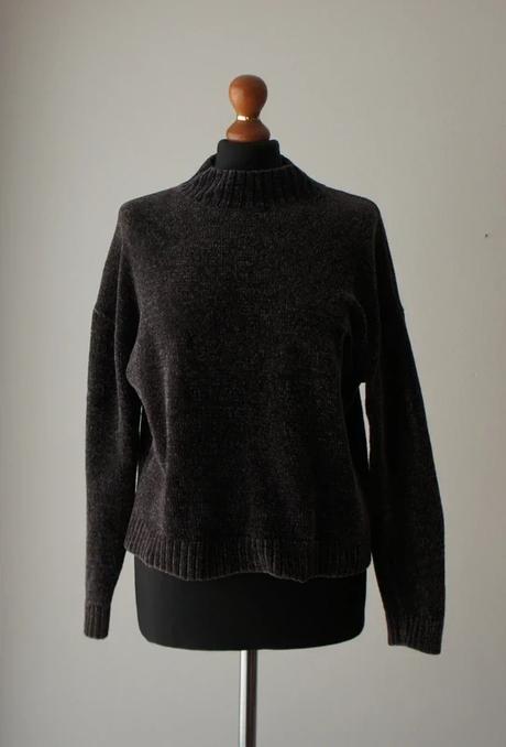 Zamatový/žinylkový rolákový sveter zn.fb sister, xs