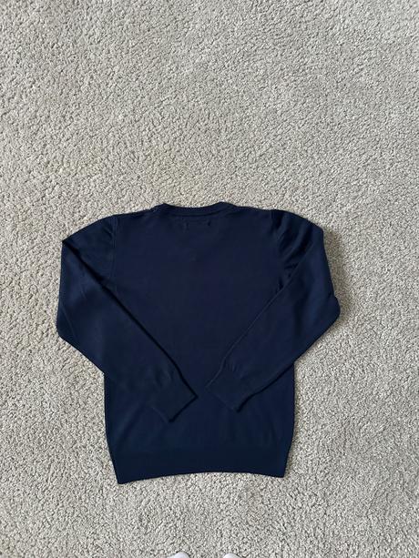 Reserverd svetrík, reserved,140