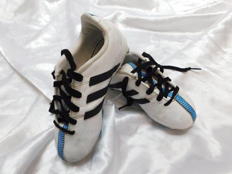 Kvalitne kopačky, adidas,28