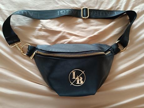 Ladvinka laura biaggi, 