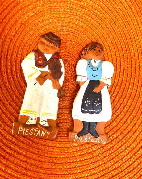 Veľké keramické magnetky - 2 ks, 