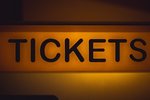 Kúpa lístkov cez Ticketportal: Tlačiť alebo stačí mobil?