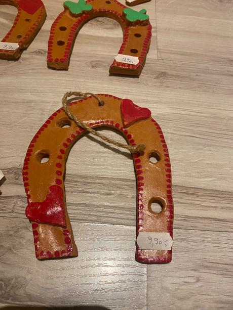 Krásna závesná dekorácia podková pre šťastie, 