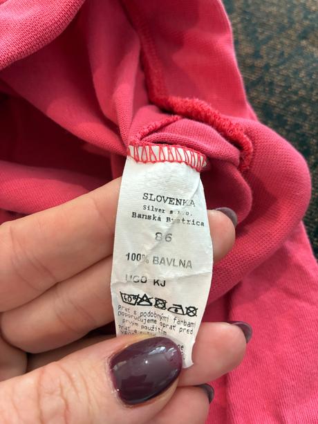 Tenucke pudlacove teplaky, slovenka,86