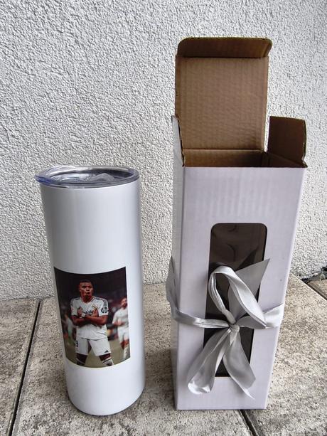 Termoska na pitie mbappe, 