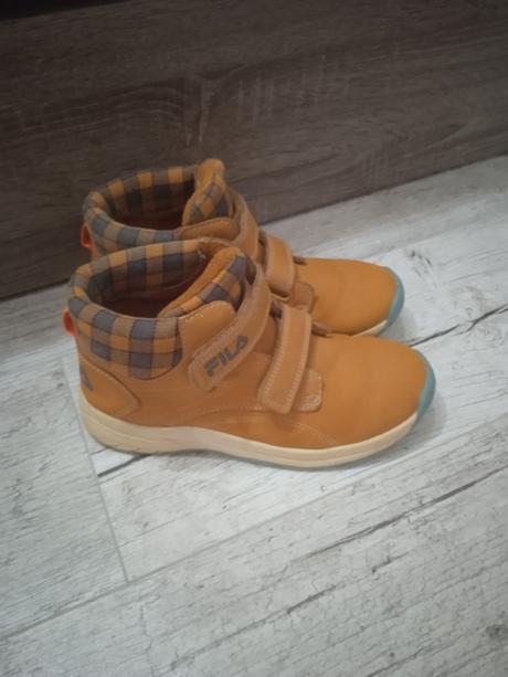 Prechodne alebo zimné topanky, fila,35