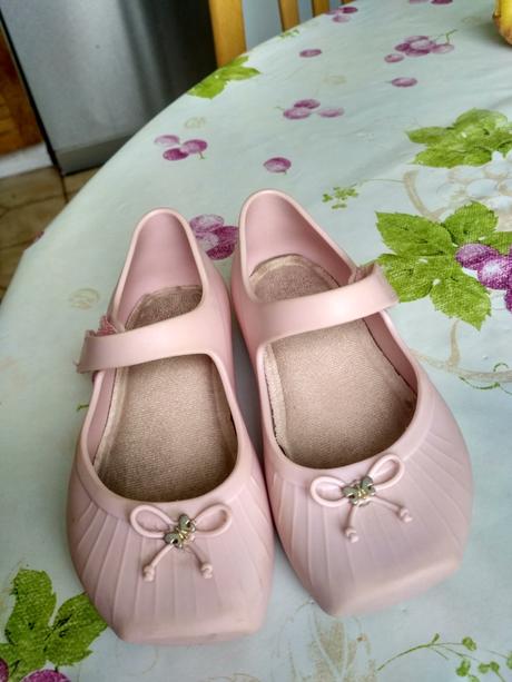 Gumené balerínky, 25