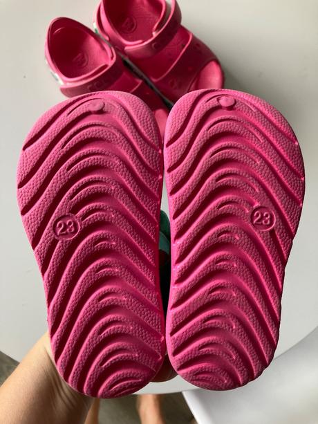 Sandále nove, alpine pro,23