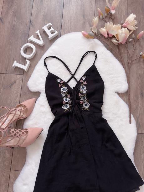 Romantické šaty s výšivkou, gate,m