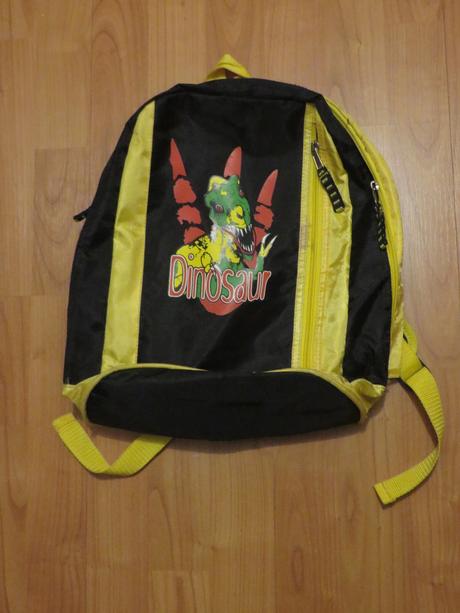 Detský batoh s dinosaurom - výška 38 cm,