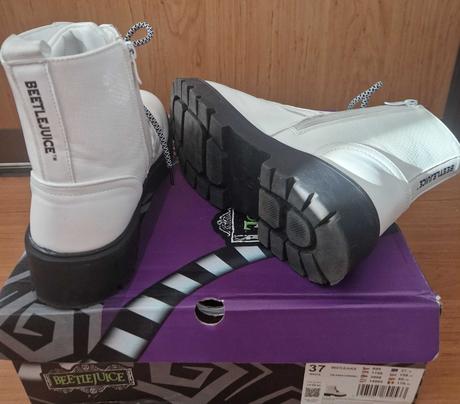 Dievčenské štýlové šnurovacie topánky beetle juice, 37