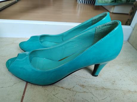 Lakované sandále, 40