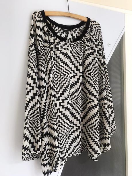 Blúzka s geometrickým vzorom, 4xl