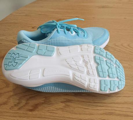 Dámske tenisky under armour, surge 3, under armour,41
