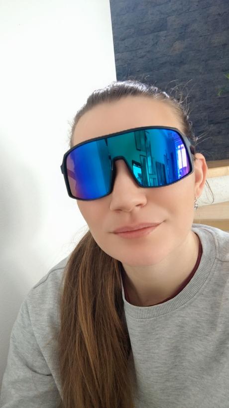 Slnečné športové okuliare,