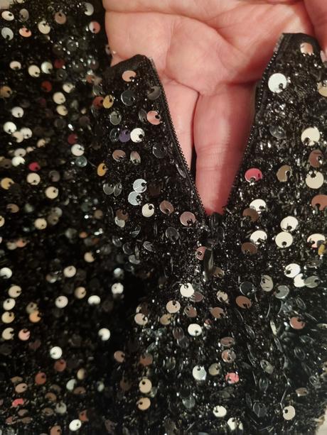 Dámska ligotavá sukňa, 