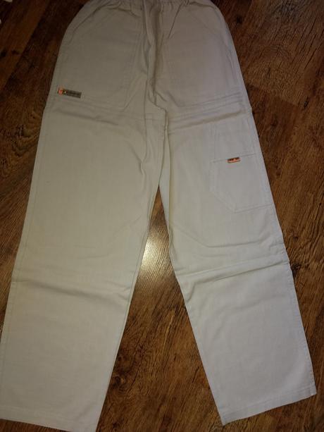 Tenké bavlnené nohavice, 146