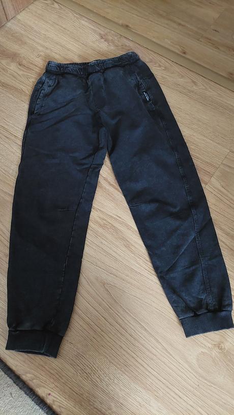 Chlapčenske rifle 140-146, reserved,140