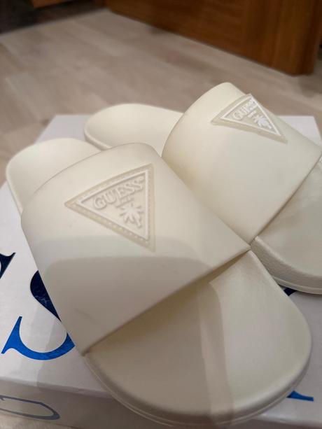 Guess letne plažove šľapky biele damske, guess,38