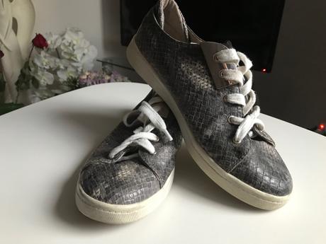 Tenisky s hadím vzorom zn. stradivarius, stradivarius,38